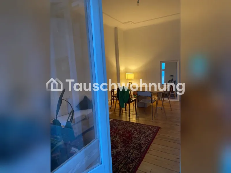 Tauschwohnung: 2 Zimmer Altbauwohnung mit Balkon — photo 1
